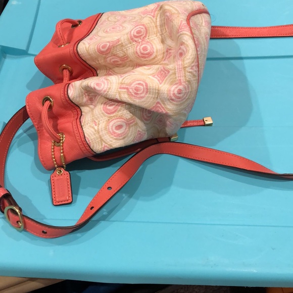 COACH AUDRY OPT ART SWIRL SMALL CROSSBODY/ SWING BAG Pink #45392. - Picture 4 of 4